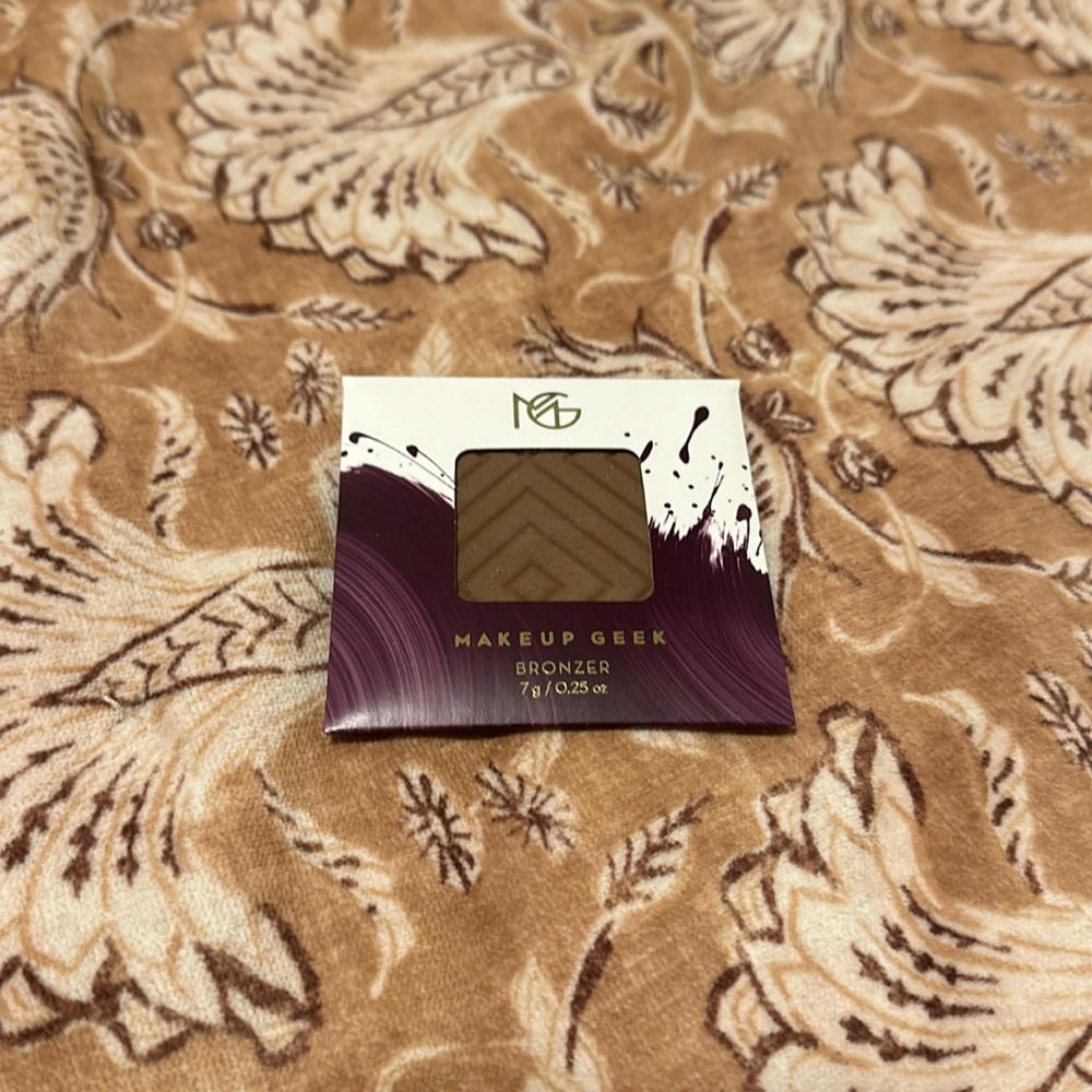 Brand new makeup geek bronzer